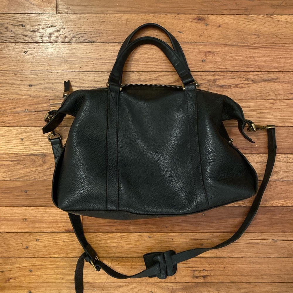 Madewell Glasgow satchel for sale. Negotiable.